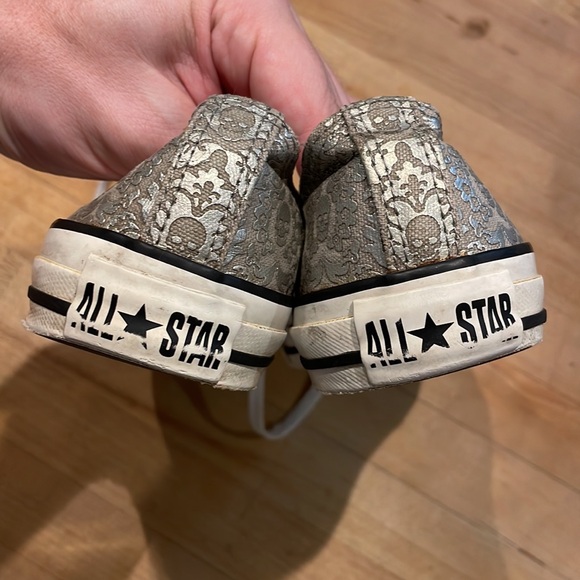 Rare Converse All Star Silver Skull Women’s Size 7 - Picture 13 of 15